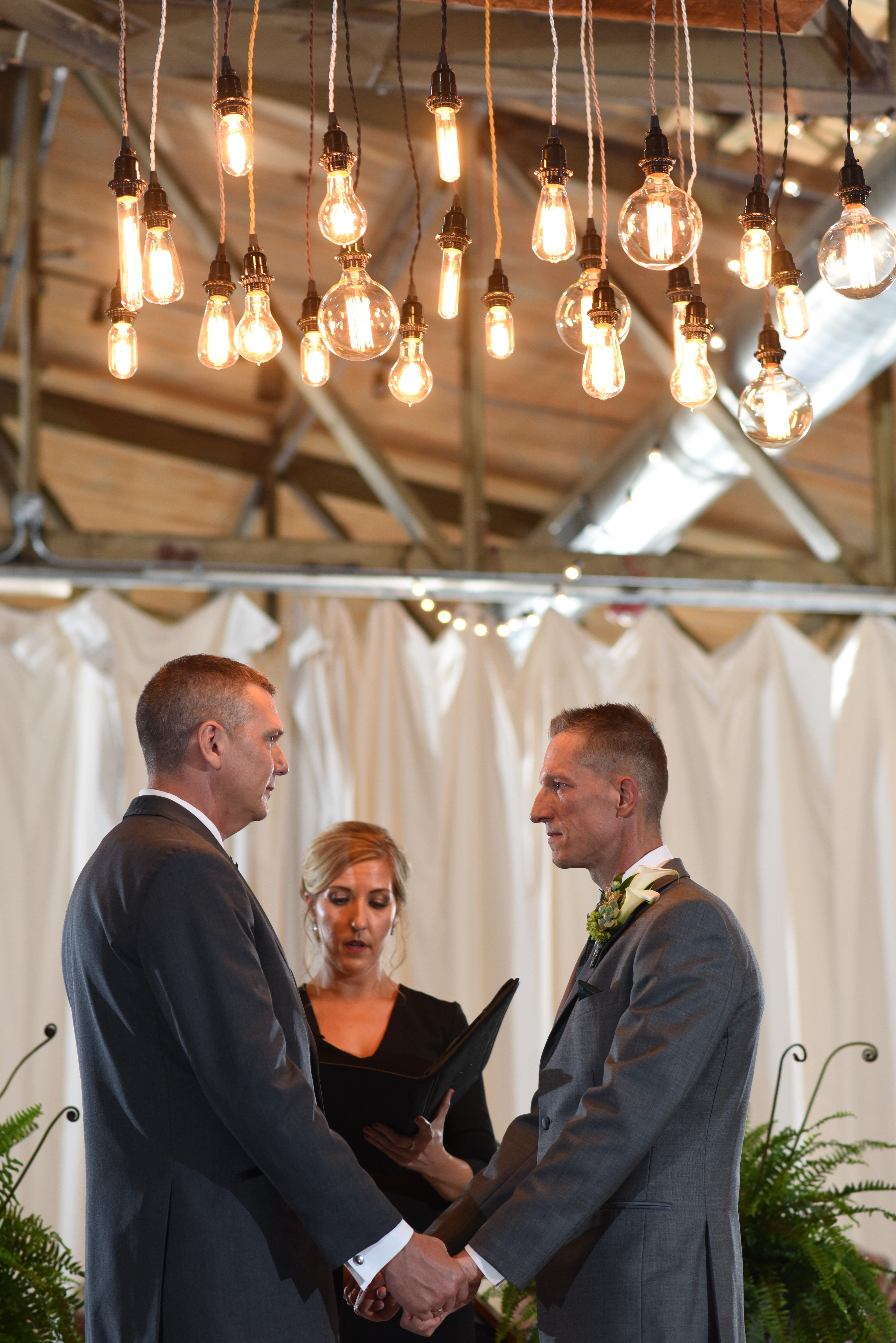 Custom Pendant fixture 
Venue: Gather On Broadway - Green Bay
Photo By: Paul D Manke Photography